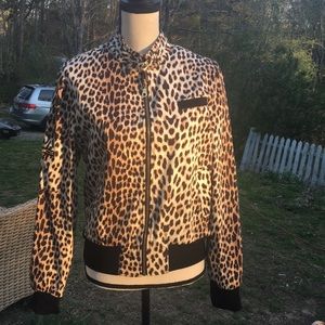 Larry Levine leopard print light jacket